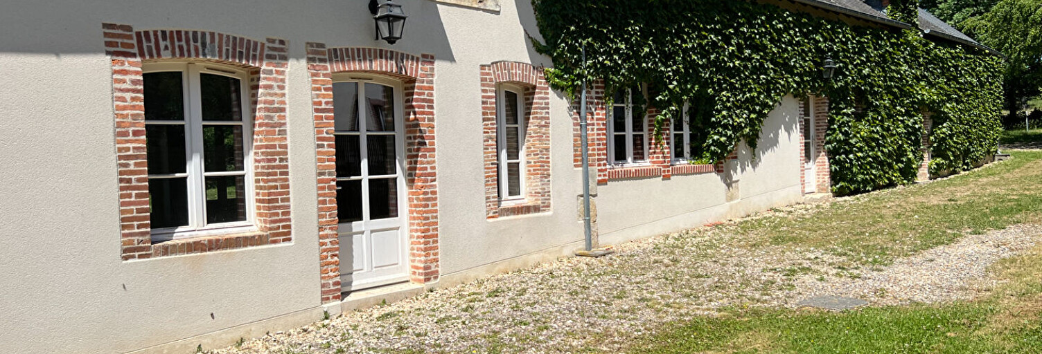 Maison 8 Pièces 151 m² à louer à La Chapelle-d'Angillon (18380)