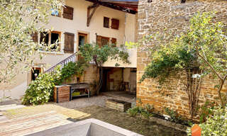 Maison 8 Pièces 220 m² à vendre à Porte des Pierres Dorées (69400)