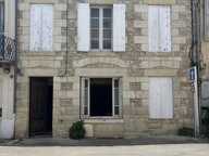 maison de village avec patio et garages — photo 2