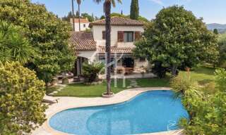 Maison 5 Pièces 231 m² à vendre à Mougins (06250)