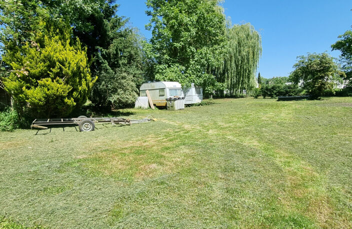 Proche Châteaudun : terrain de loisir avec bord d'eau — photo 5