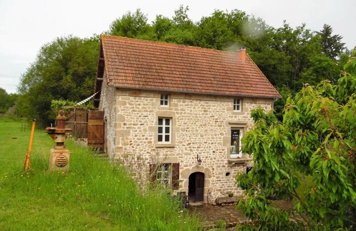 Ancien moulin à eau avec habitation à vendre dans la Creuse. — photo 2