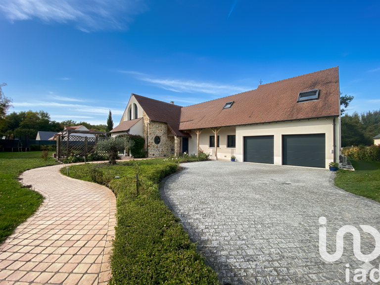 Vente Maison/villa 8 pièces — photo 1