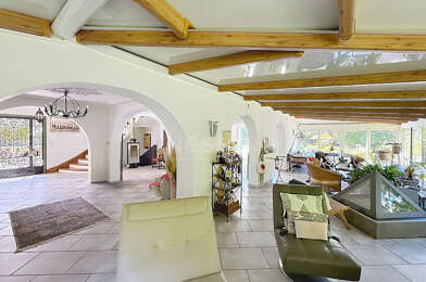 Maison 14 pièces 895000 €