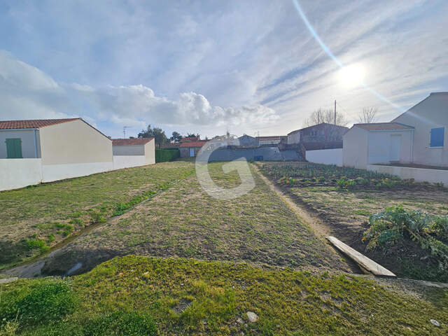 Terrain 870 m² à vendre à  La Tranche Sur Mer — photo du bien
