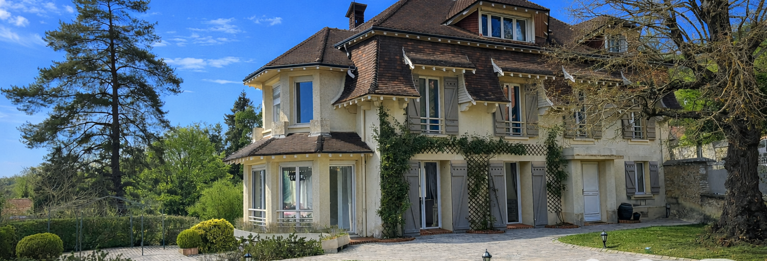 Maison 7 Pièces 245 m² à vendre à Saint-Léger-en-Yvelines (78610)