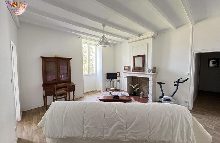 Vente maison 8 pièces 253 m² Gimeux (16130) — photo 3