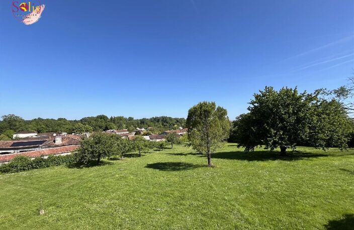 Vente maison 8 pièces 253 m² Gimeux (16130) — photo 5