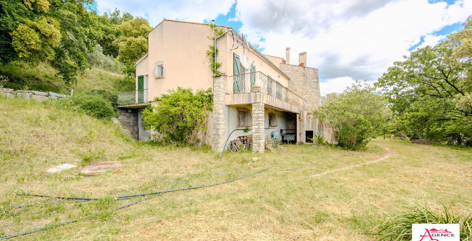 À quelques minutes du village de Collobrières, au cœur d'un envi — photo 1