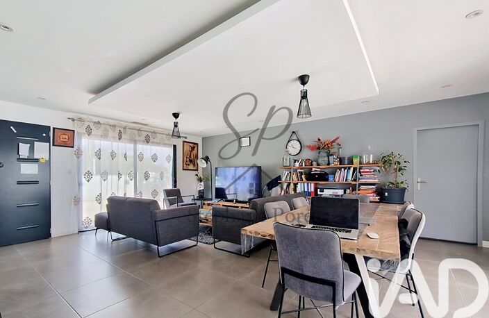 Vente Maison/villa 5 pièces — photo 2