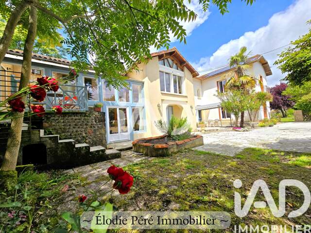 Vente Maison/villa 9 pièces — photo du bien