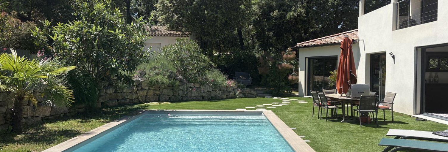 Maison 5 Pièces 227 m² à vendre à Pertuis (84120)