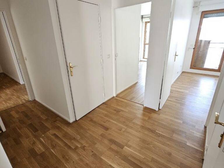 Location Appartement 4 pièces — photo 1