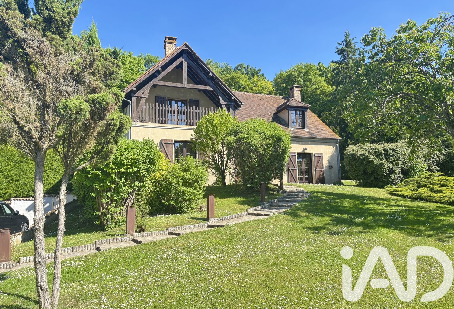 Vente Maison/villa 8 pièces — photo 1