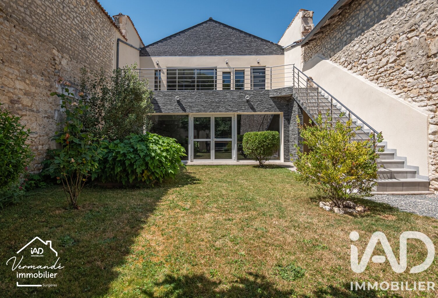 Vente Maison/villa 10 pièces — photo 1