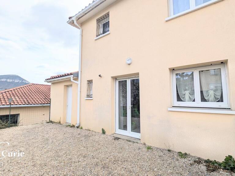 Maison mitoyenne T4 102m² avec garage et jardinet — photo 1