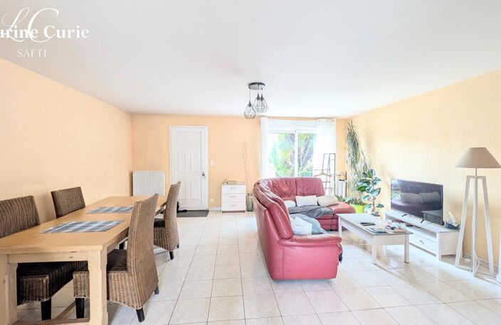Maison mitoyenne T4 102m² avec garage et jardinet — photo 3