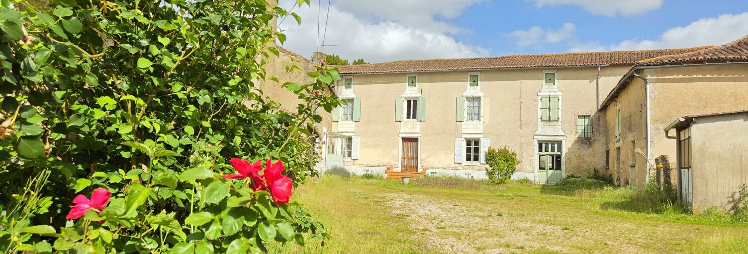 Maison 7 Pièces 195 m² à vendre à Neuville-de-Poitou (86170)