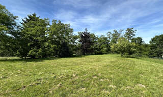 Terrain  830 m² à vendre à Lentilly (69210)