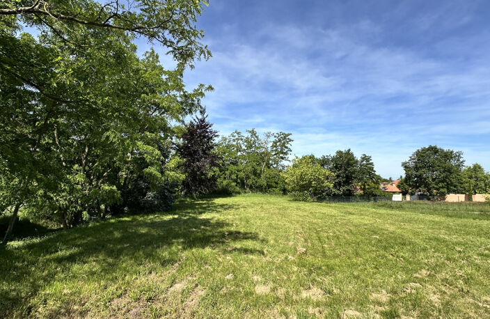 A VENDRE EN EXCLUSIVITE TERRAIN PLAT CONSTRUCTIBLE A LENTILL — photo 4