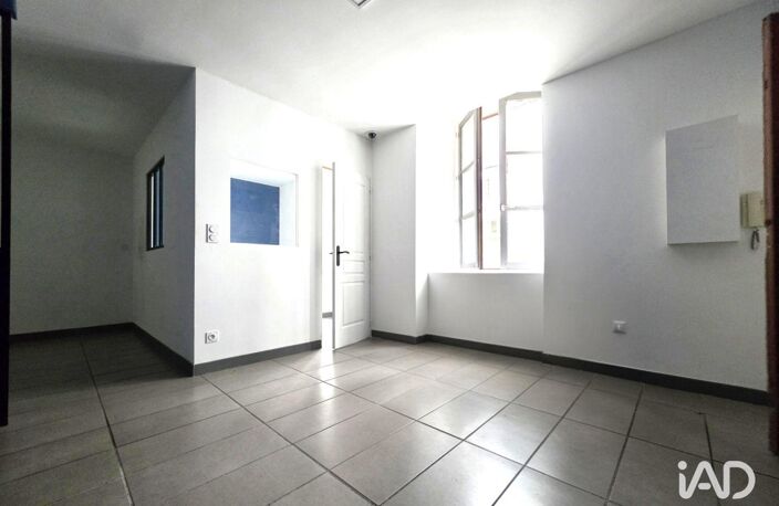 Location Local d'activités 35 m&sup2; — photo 2
