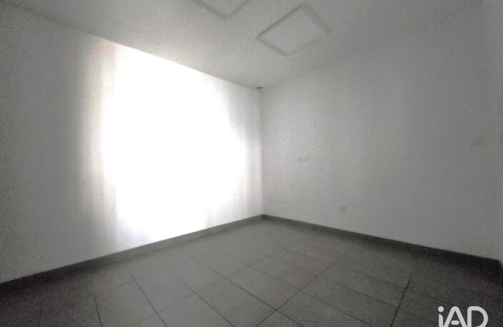 Location Local d'activités 35 m&sup2; — photo 4