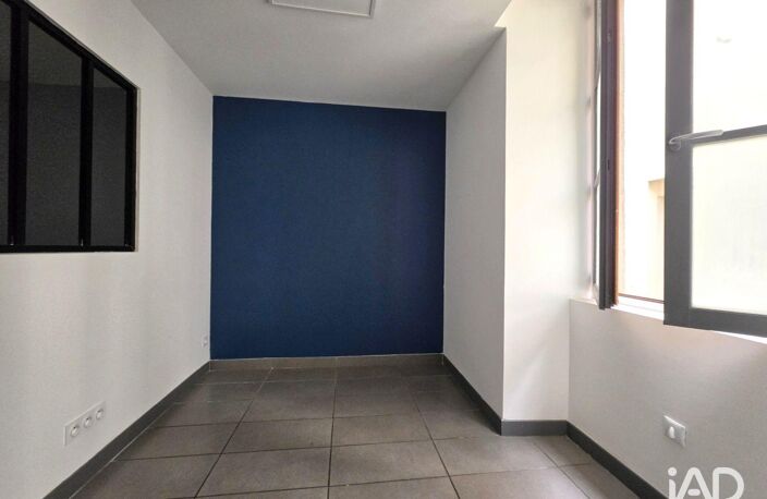 Location Local d'activités 35 m&sup2; — photo 5