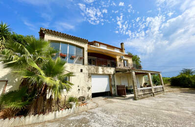 Villa comprenant 3 logements 270m2 sur 1800m2 de terrain — photo du bien