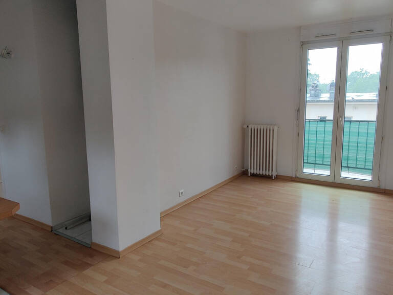  F3 47m2 YERRES centre-ville — photo 1