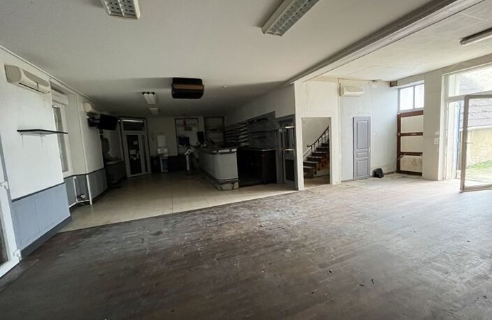 Vente immeuble   Charenton-du-Cher (18210) — photo 2