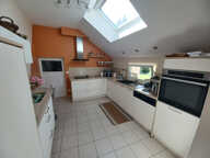 Maison de caractère rénovée . Idéalement située. Sortie POUG — photo 4