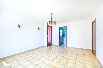 Appartement 3 pièces 210400 €