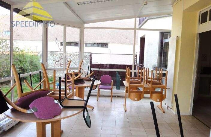 Découvrez un ensemble immobilier au cœur de Mandres-les-Roses — photo 5