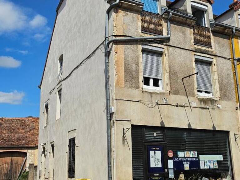249 000, MIREBEAU Centre, IMMEUBLE DE RAPPORT — photo 1