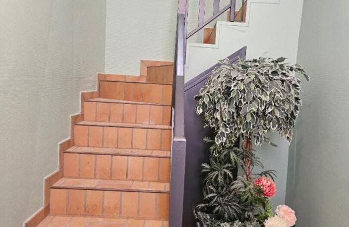 249 000, MIREBEAU Centre, IMMEUBLE DE RAPPORT — photo 5