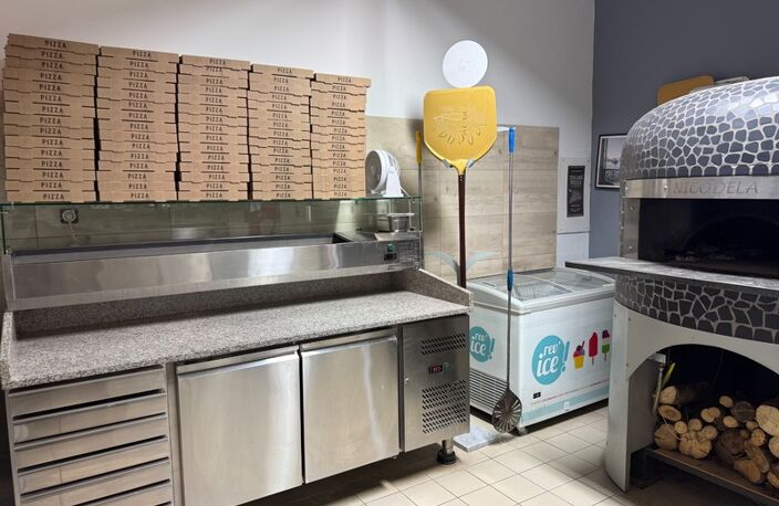 Pizzeria – Traiteur à vendre (murs + fonds) – Beaupouyet (Dordogne) — photo 2