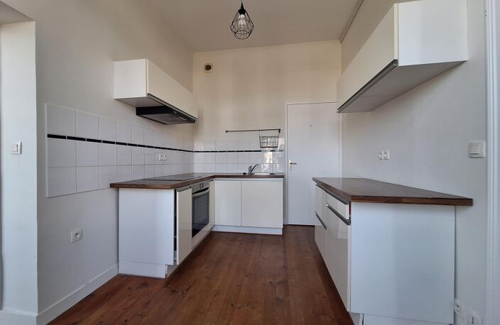 Appartement à vendre 5 pièces LAVAL CENTRE (53) — photo 3