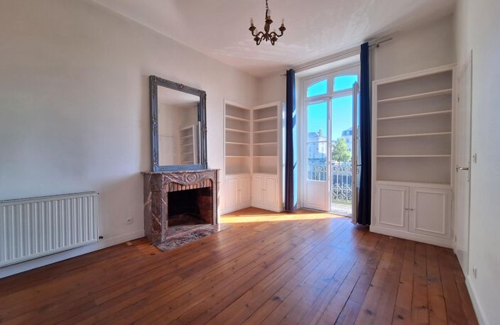 Appartement à vendre 5 pièces LAVAL CENTRE (53) — photo 4