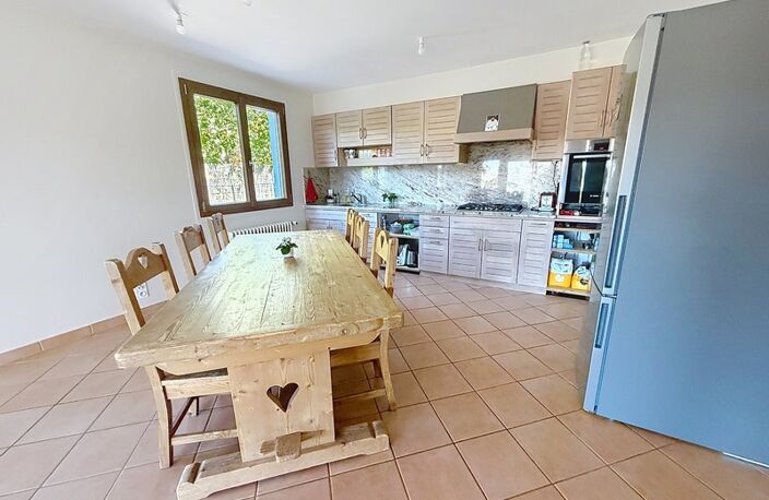 VIUZ-EN-SALLAZ – MAISON FAMILIALE 6 PIÈCES – 140 m² – VUE MONTAGNES – EMPLACEMENT RECHERCHÉ 🌞 — photo 3