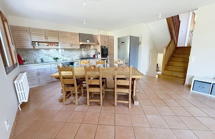 VIUZ-EN-SALLAZ – MAISON FAMILIALE 6 PIÈCES – 140 m² – VUE MONTAGNES – EMPLACEMENT RECHERCHÉ 🌞 — photo 5