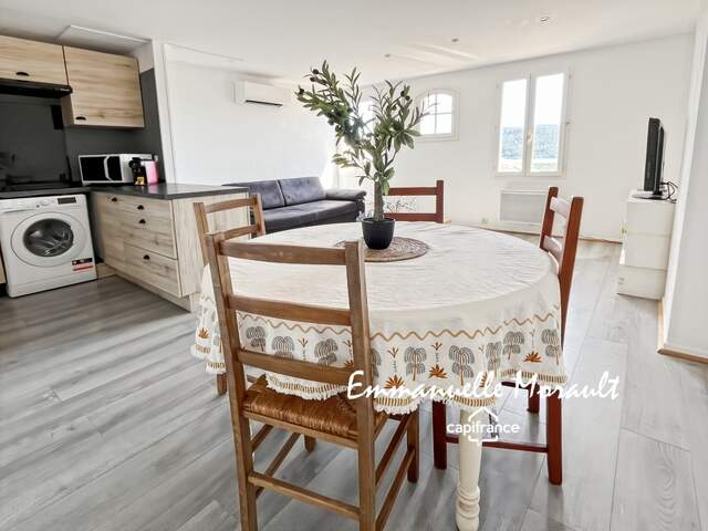 Appartement à vendre 2 pièces BAGNOLS EN FORET (83) — photo du bien