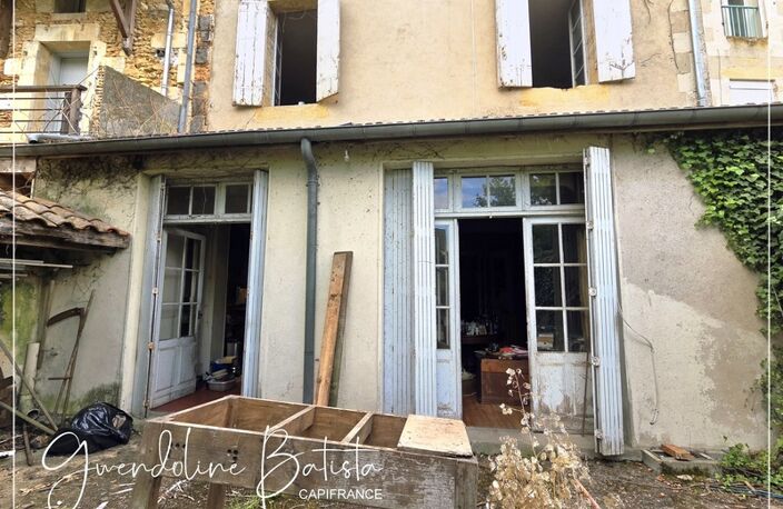 Maison de ville de caractère - 6 chambres - 223 m² - Jardin - BERGERAC (24) — photo 2