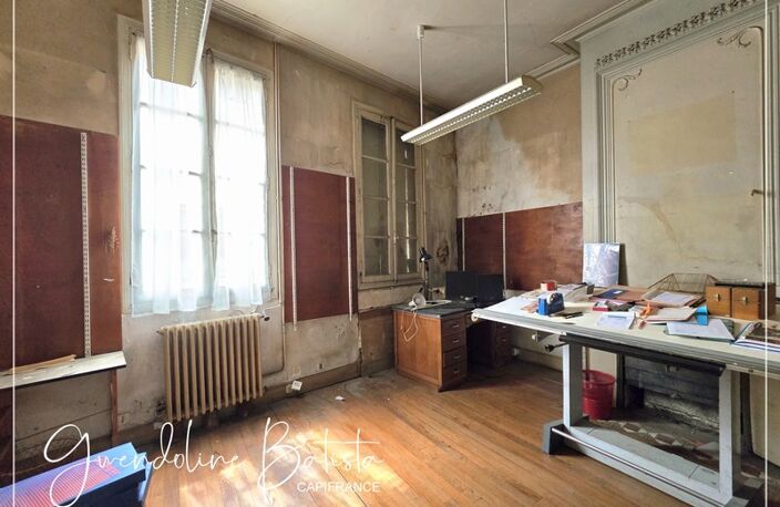Maison de ville de caractère - 6 chambres - 223 m² - Jardin - BERGERAC (24) — photo 5