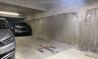 Garage   m² à vendre à Paris 15 (75015)