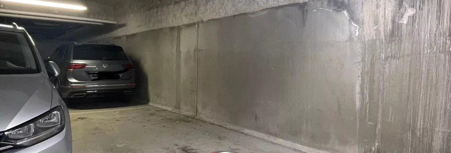 Garage   m² à vendre à Paris 15 (75015)