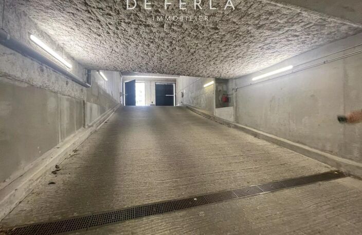 Grand emplacement de parking au -1 — photo 2