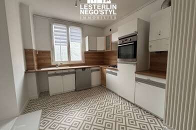 Appartement 3 pièces 900 €