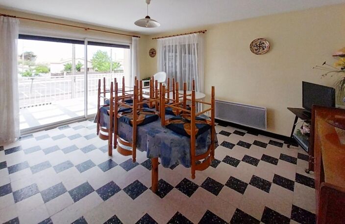 Vente-Marseillan-Plage maison divisée en 2 appartements avec jardin et garage — photo 4