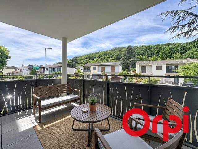 T2  Brignais avec garage et terrasse — photo du bien