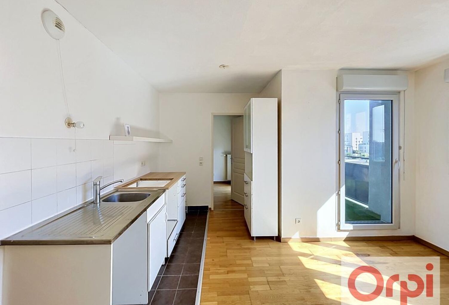 Appartement de type 2 à vendre avec garage et grand balcon — photo 1